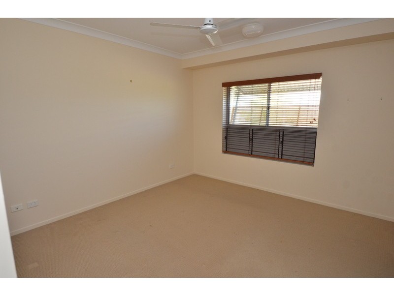 8/11 Crauford Street, West End QLD 4810