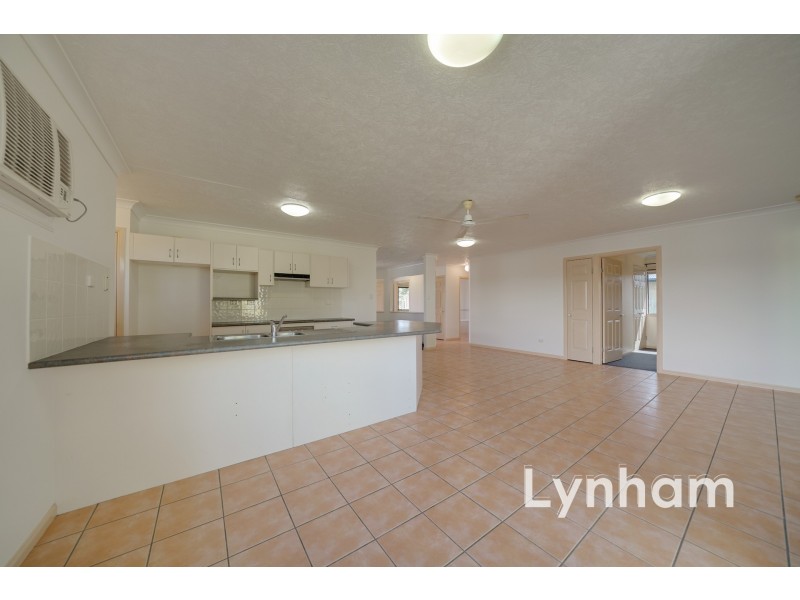 4 Squires Crescent, Kirwan QLD 4817