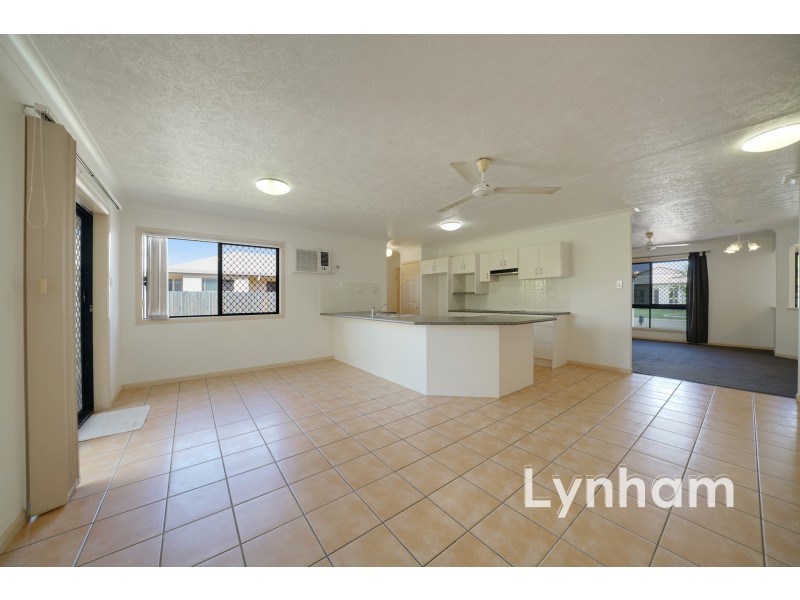 4 Squires Crescent, Kirwan QLD 4817