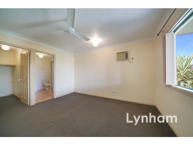 4 Squires Crescent, Kirwan QLD 4817