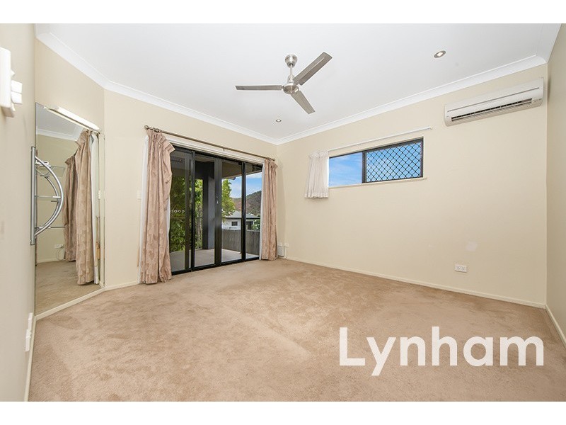 26 Lockyer Place, Mount Louisa QLD 4814