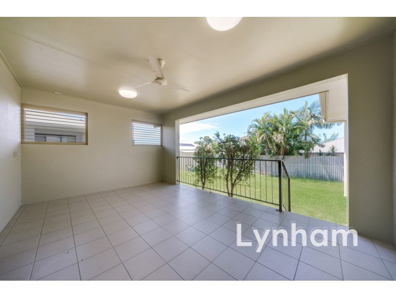 10 Cassidy Street, Bushland Beach QLD 4818