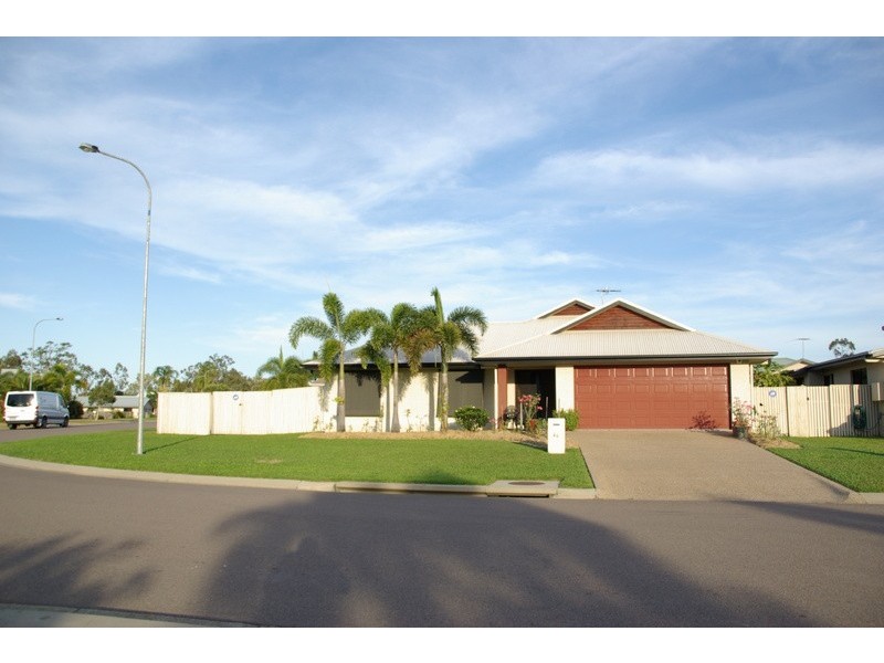 46 Woodwark Drive, Bushland Beach QLD 4818