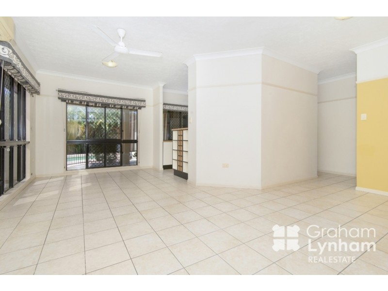 4 Riovista Way, Kirwan QLD 4817