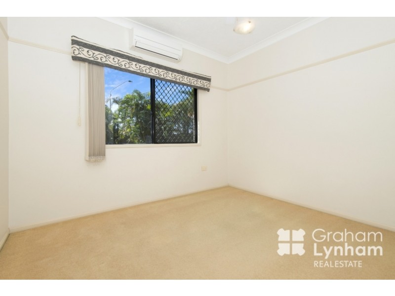 4 Riovista Way, Kirwan QLD 4817