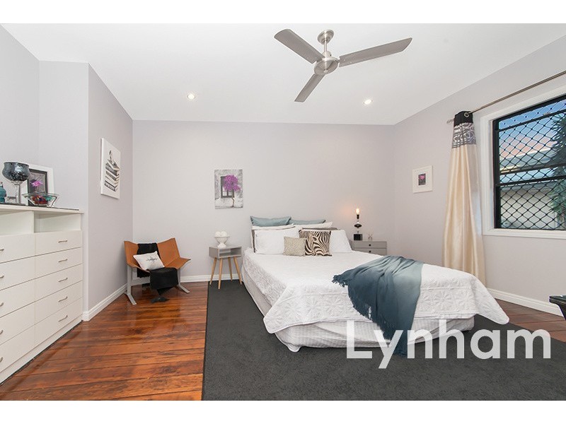 17 Sanderling Circuit, Kelso QLD 4815