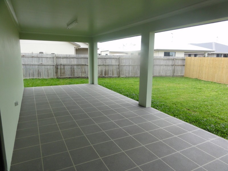 14 Blaise Court, Mount Louisa QLD 4814