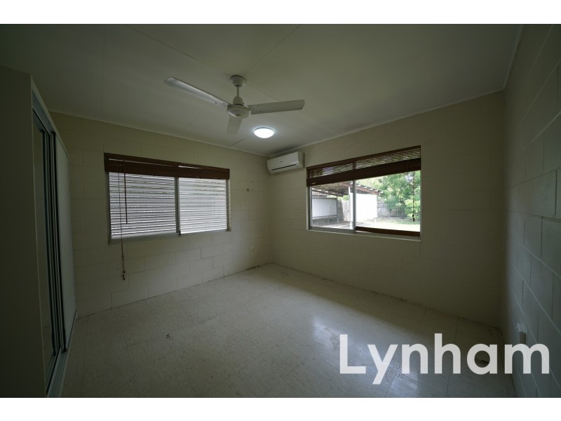 2/197 Howlett Street, Currajong QLD 4812