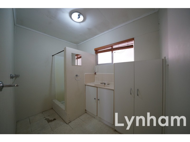 2/197 Howlett Street, Currajong QLD 4812