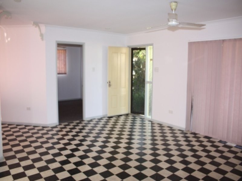 30 Templeton Crescent, Douglas QLD 4814