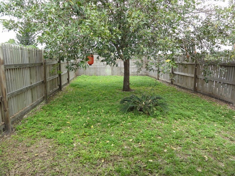 2/40 Bayswater Road, Hyde Park QLD 4812