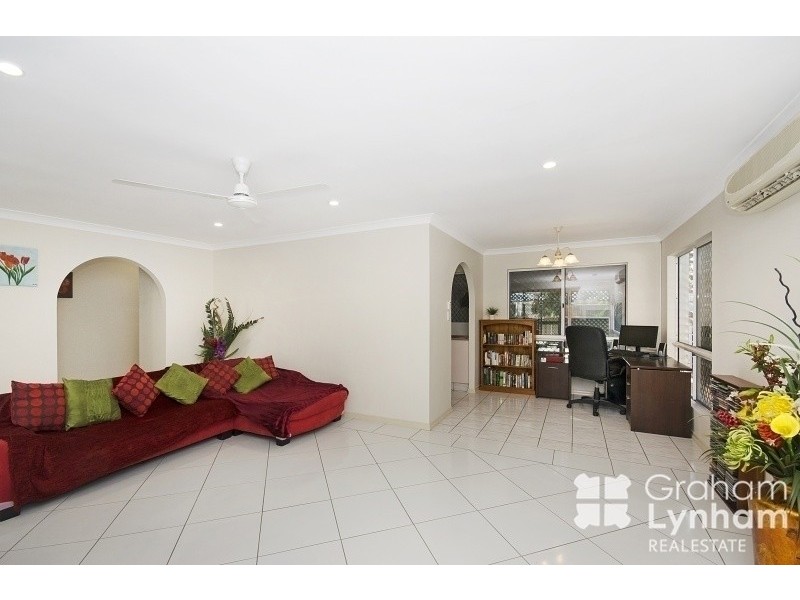 8 Canyon Court, Mount Louisa QLD 4814