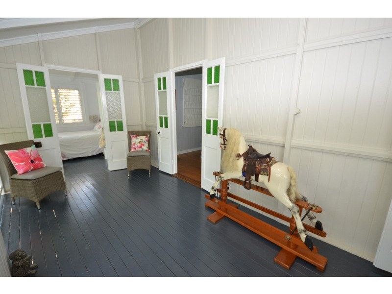 32 Bayswater Terrace, Hyde Park QLD 4812