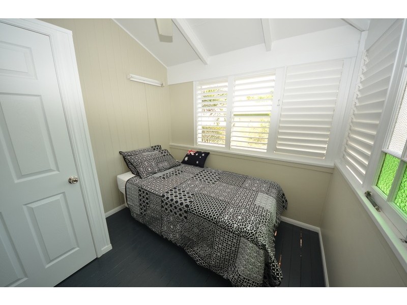 32 Bayswater Terrace, Hyde Park QLD 4812