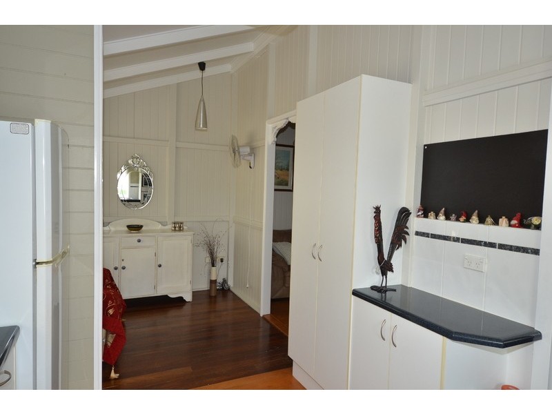 32 Bayswater Terrace, Hyde Park QLD 4812