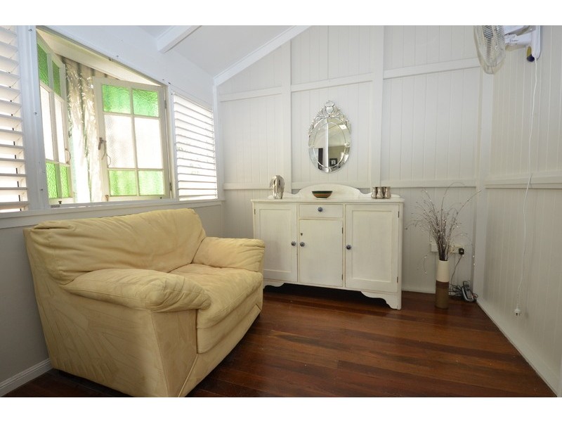 32 Bayswater Terrace, Hyde Park QLD 4812