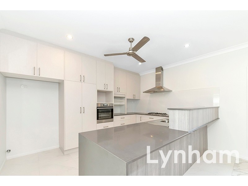 16 Springbrook Parade, Idalia QLD 4811