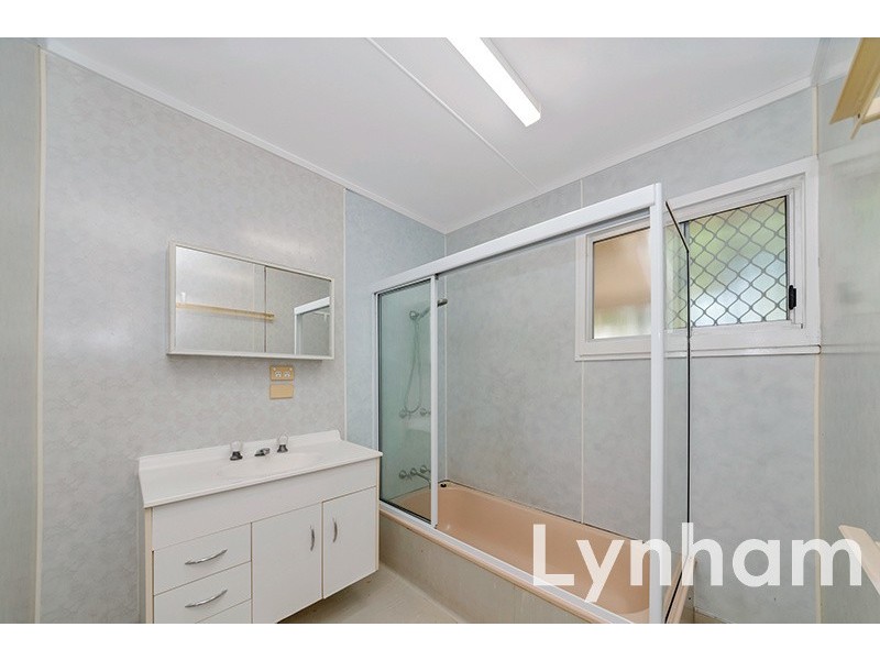 27 Daniels Street, Vincent QLD 4814