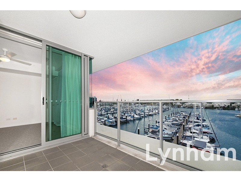 2404/6 Mariners Drive, Townsville City QLD 4810