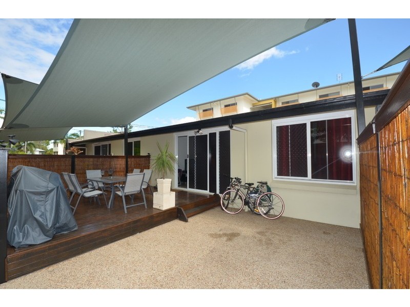 2/53 Henry Street, West End QLD 4810