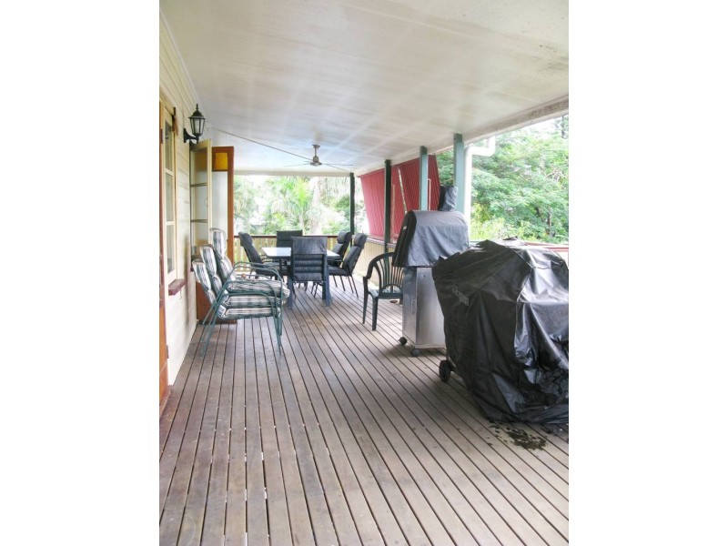 14 Carr Street, Hermit Park QLD 4812