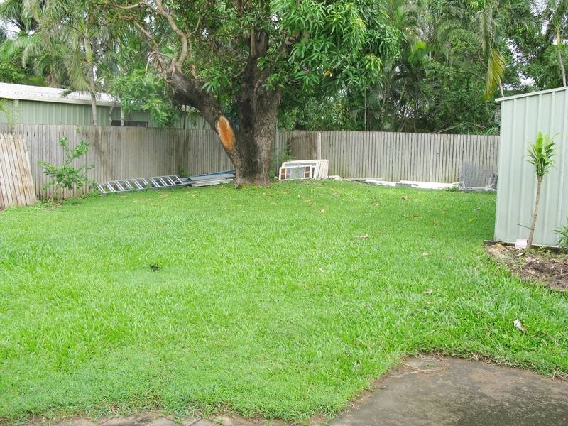 14 Carr Street, Hermit Park QLD 4812