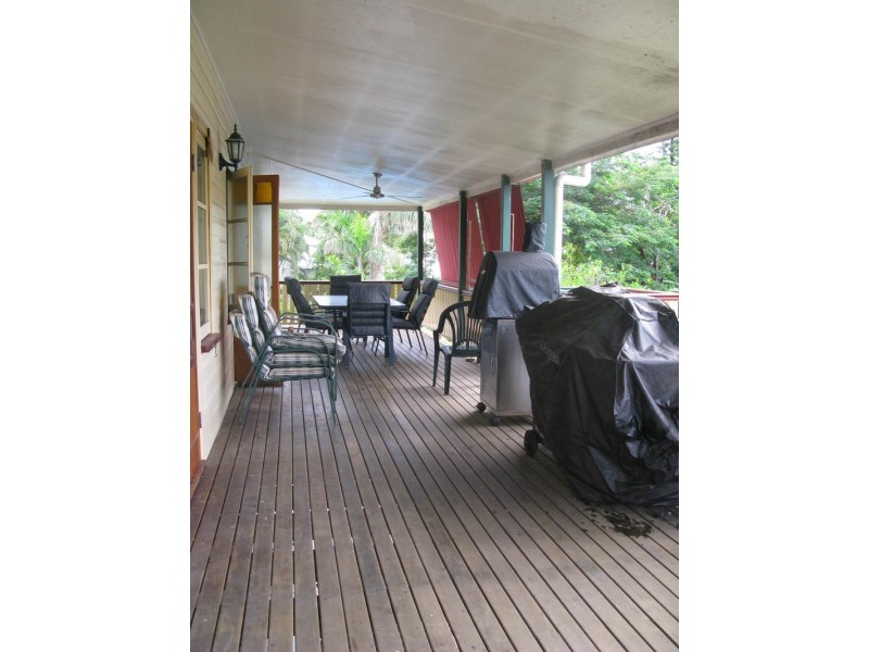 14 Carr Street, Hermit Park QLD 4812
