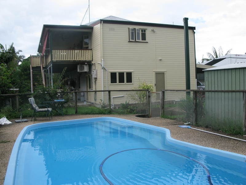 14 Carr Street, Hermit Park QLD 4812