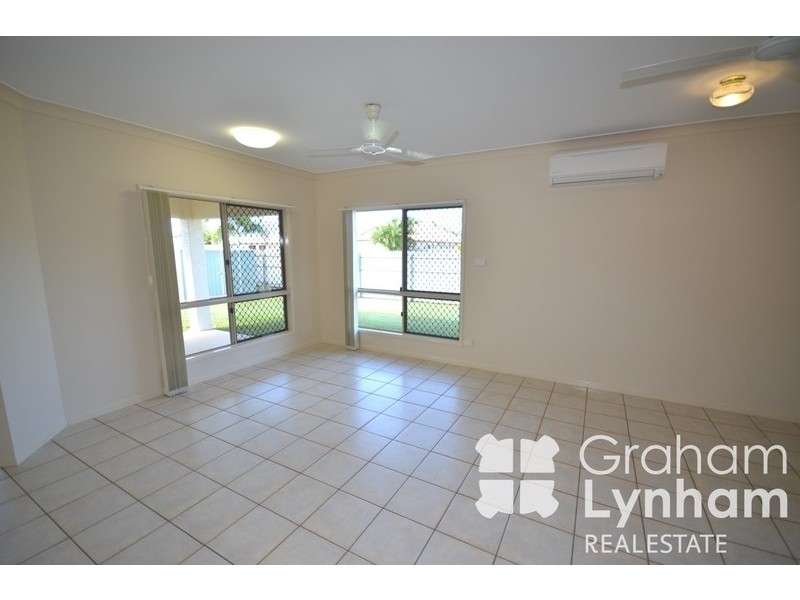 15 Young Circuit, Kirwan QLD 4817