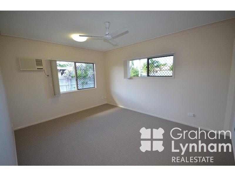 15 Young Circuit, Kirwan QLD 4817