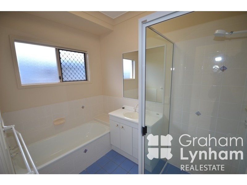 15 Young Circuit, Kirwan QLD 4817