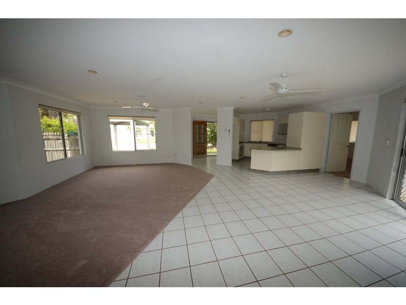 2 Kia-Ora Court, Condon QLD 4815