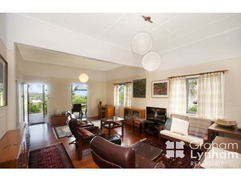 9 Queen Street, North Ward QLD 4810