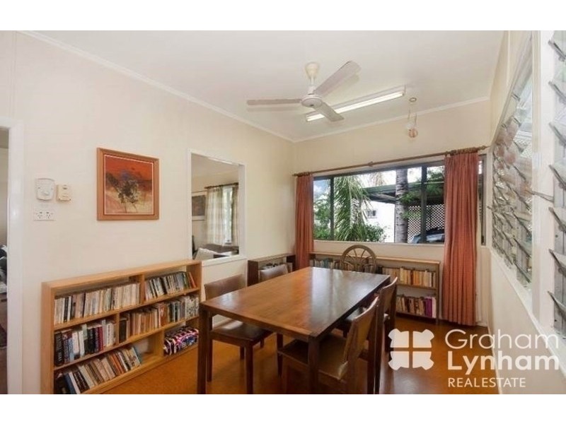 9 Queen Street, North Ward QLD 4810