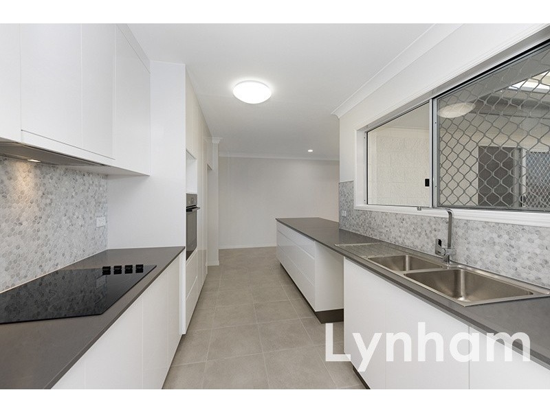 19 Gilmour Crescent, Kirwan QLD 4817