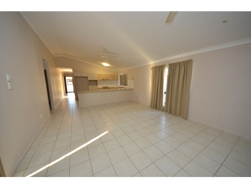 5 Burford Court, Kirwan QLD 4817