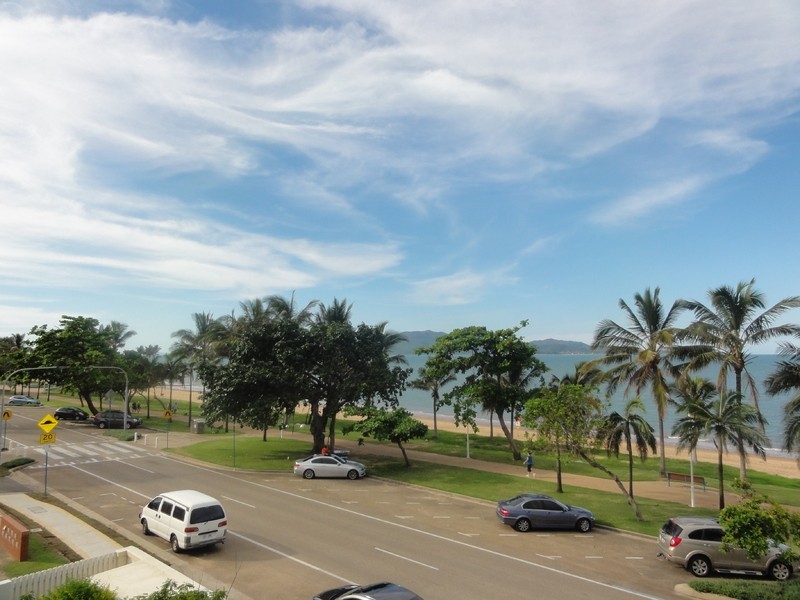 2/103 The Strand, North Ward QLD 4810