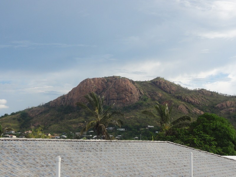 2/103 The Strand, North Ward QLD 4810