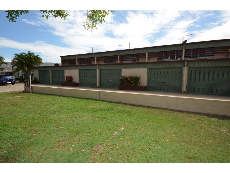 6/4 Cambridge Street, Currajong QLD 4812