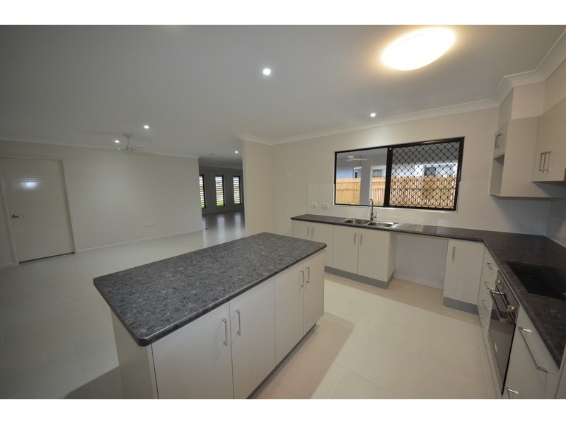 6 Merritt Court, Deeragun QLD 4818