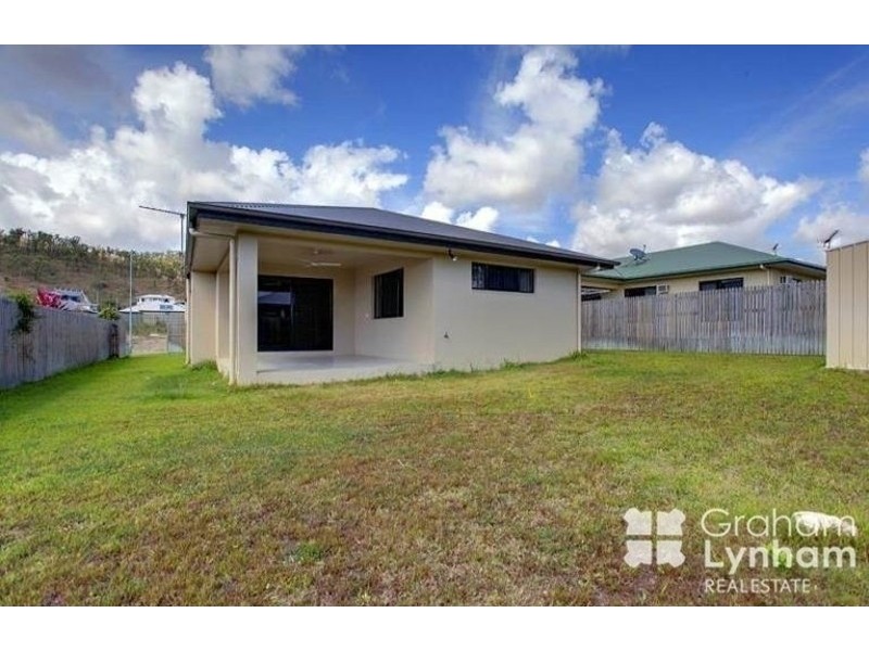 19 Chapple Street, Mount Louisa QLD 4814