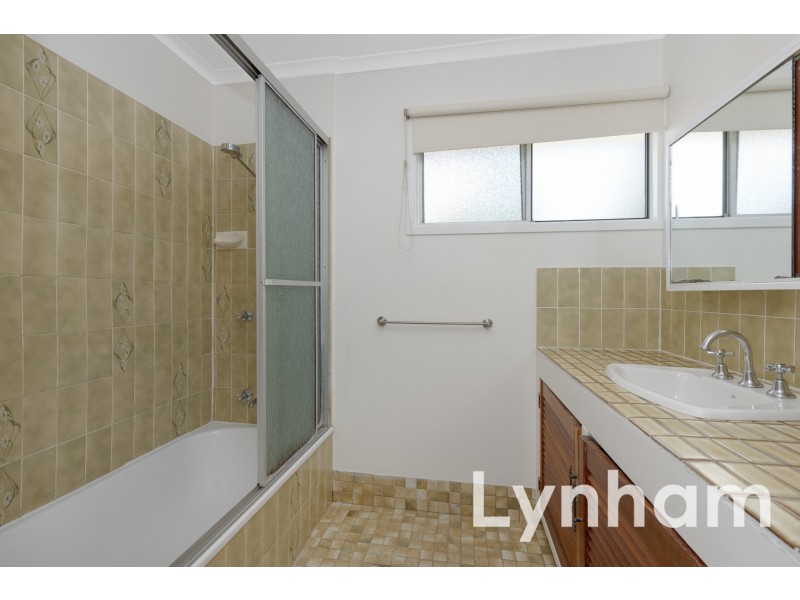 20 Karanya Street, Mount Louisa QLD 4814