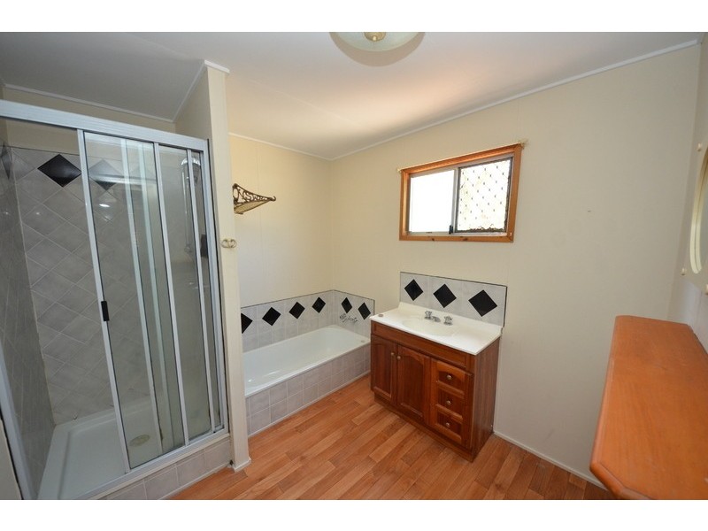 41  Winston Crescent, Kirwan QLD 4817