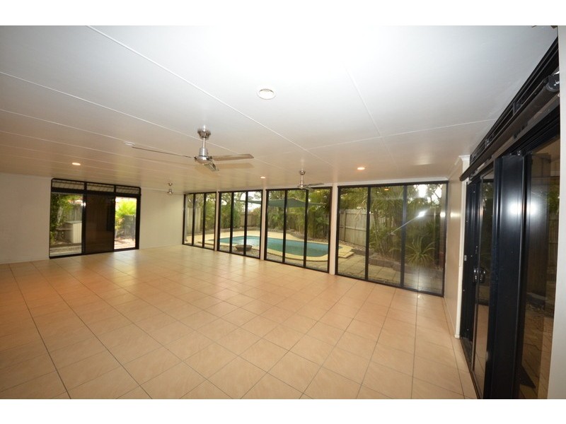 41  Winston Crescent, Kirwan QLD 4817