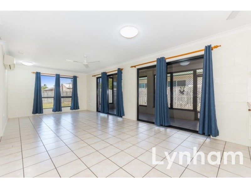 4 Pinnata Place, Kirwan QLD 4817