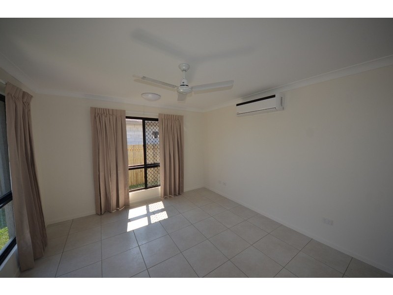 44 Burlingon Circuit, Mount Louisa QLD 4814