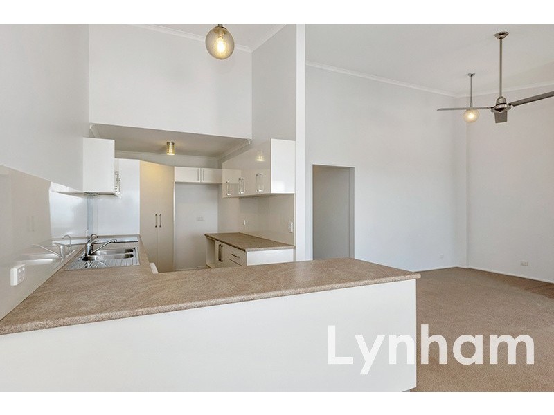 9/330 Stanley Street, North Ward QLD 4810