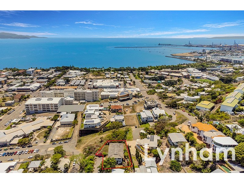 31 Queen Street, North Ward QLD 4810