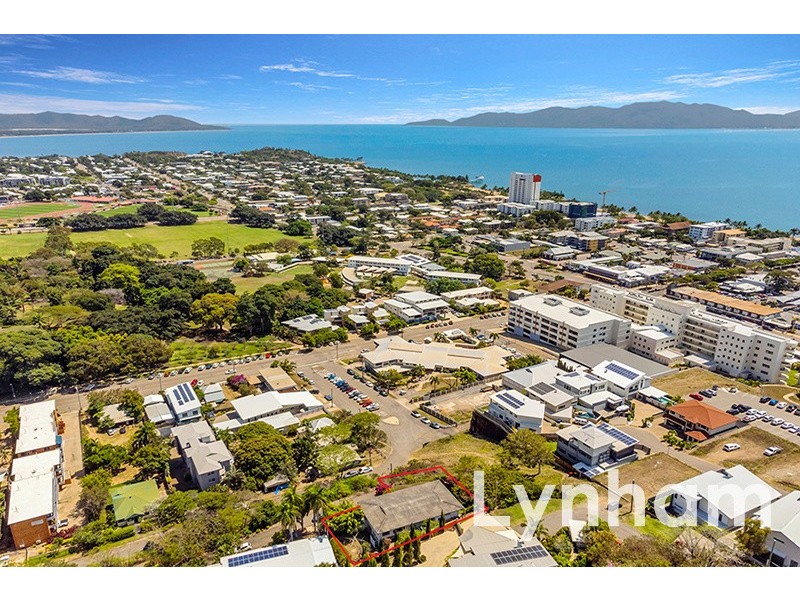 31 Queen Street, North Ward QLD 4810