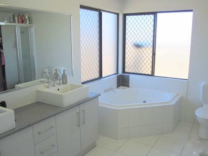 9 Ranch Court, Rupertswood QLD 4817